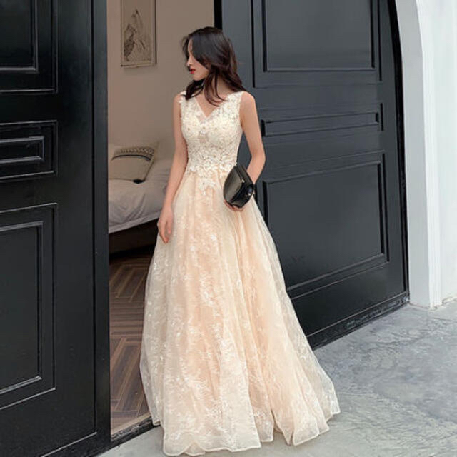 ウエディングドレス　前撮り レディースのフォーマル/ドレス(ウェディングドレス)の商品写真