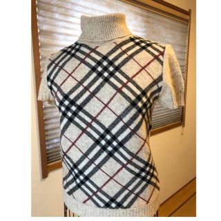 バーバリーブルーレーベル(BURBERRY BLUE LABEL)の美品本物バーバリーブルーレーベル上質ウール混チェック柄半袖ニット♫レアもの(ニット/セーター)