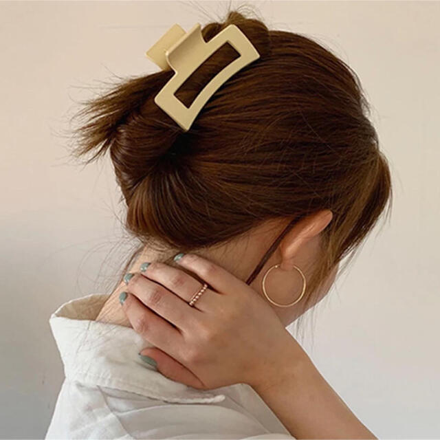 BEAUTY&YOUTH UNITED ARROWS(ビューティアンドユースユナイテッドアローズ)のアクリルヘアクリップ　大 レディースのヘアアクセサリー(バレッタ/ヘアクリップ)の商品写真