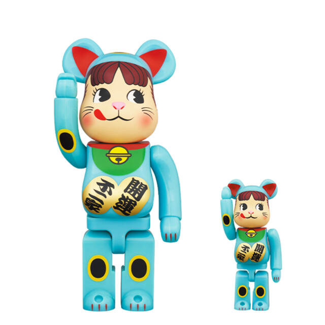 BE@RBRICK 招き猫 ペコちゃん 青蓄光 100％ ＆ 400％ エンタメ/ホビーのおもちゃ/ぬいぐるみ(キャラクターグッズ)の商品写真