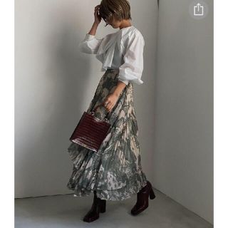 アメリヴィンテージ(Ameri VINTAGE)のAMERI TOWN RANDOM PLEATS SKIRT(ロングスカート)