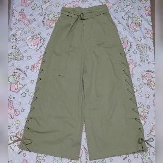 ダブルクローゼット(w closet)の【w closet】サイド 編み上げ ワイドパンツ(カジュアルパンツ)