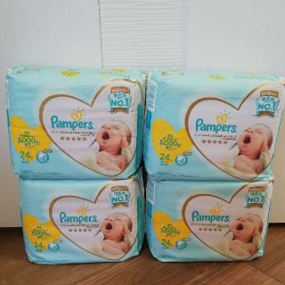 ピーアンドジー(P&G)の3000gまで　新生児用小さめ　おむつ　パンパースのはじめての肌へのいちばん(ベビー紙おむつ)