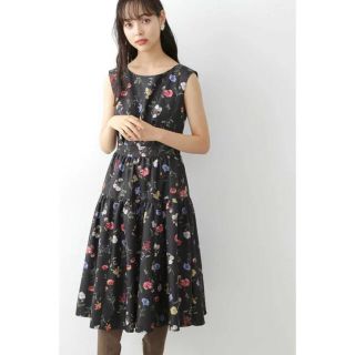 ジルバイジルスチュアート(JILL by JILLSTUART)のジルバイジルスチュアート　ボタニカルアートフラワーワンピース(ひざ丈ワンピース)