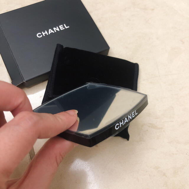 CHANEL(シャネル)のシャネル　ノベルティ鏡 レディースのファッション小物(ミラー)の商品写真