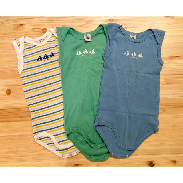 PETIT BATEAU(プチバトー)のプチバトー　ノースリーブ肌着　24m キッズ/ベビー/マタニティのベビー服(~85cm)(肌着/下着)の商品写真