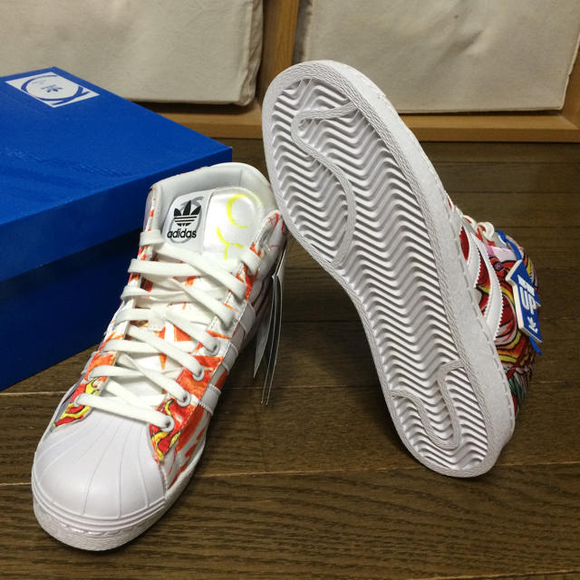 送料込！新品【限定品】adidasスーパースターアップ 3