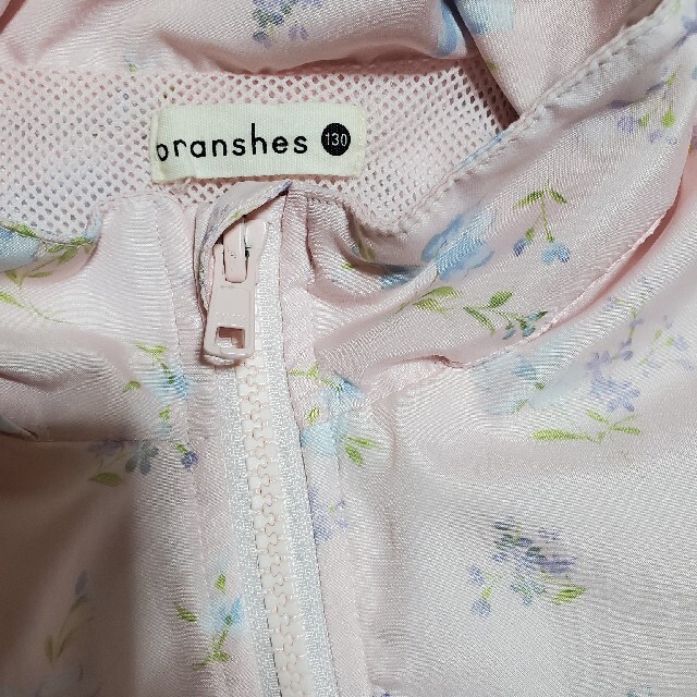 Branshes(ブランシェス)のブランシェス⭐花柄ウィンドブレーカー キッズ/ベビー/マタニティのキッズ服女の子用(90cm~)(ジャケット/上着)の商品写真