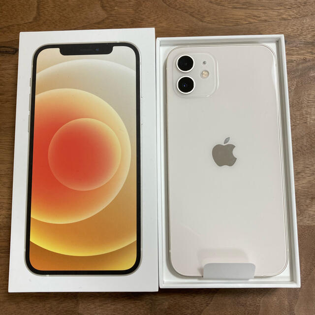 iPhone 11 ホワイト 64 GB docomo - スマートフォン本体 iPhone 11 ホワイト 64 GB docomo - スマートフォン本体
