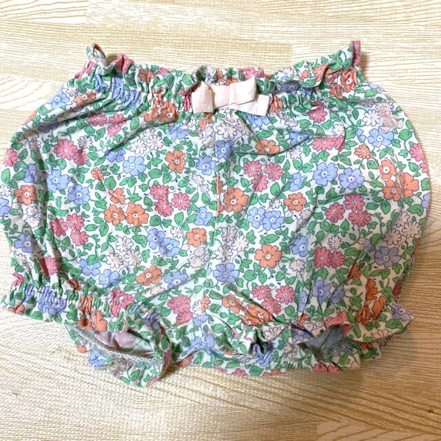 babyGAP(ベビーギャップ)のbabyGAP 花柄ブルマ キッズ/ベビー/マタニティのベビー服(~85cm)(パンツ)の商品写真