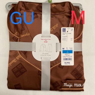 ジーユー(GU)のGU サテンパジャマ 明治 ミルクチョコレート コラボ(パジャマ)