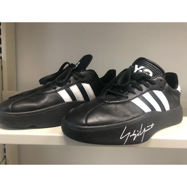 Y-3(ワイスリー)のy3 tangutsu football trainers メンズの靴/シューズ(スニーカー)の商品写真