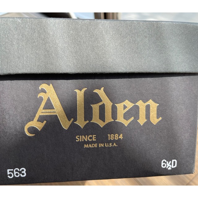 Alden(オールデン)のAlden 563 コードヴァン タッセルローファー 6H 未使用保管品  メンズの靴/シューズ(スリッポン/モカシン)の商品写真