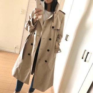 ザラ(ZARA)のZARA トレンチコート ベージュ　美品(トレンチコート)