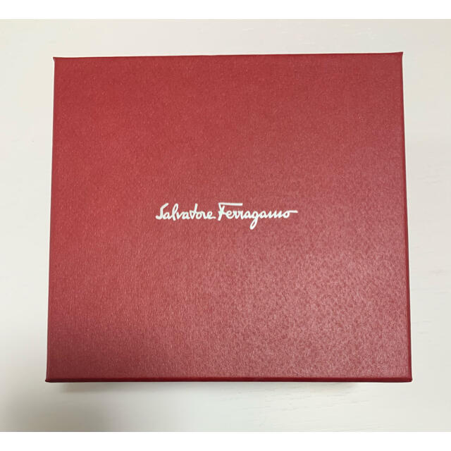 Ferragamo(フェラガモ)のFerragamo フェラガモ 空箱 レディースのバッグ(ショップ袋)の商品写真