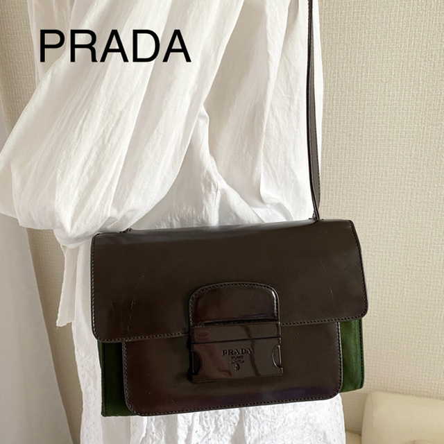 PRADA(プラダ)の【レア】Prada vintage ショルダーバッグ レディースのバッグ(ショルダーバッグ)の商品写真