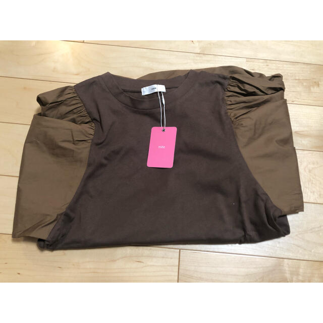 mite パフスリーブロンT ブラウン レディースのトップス(Tシャツ(長袖/七分))の商品写真