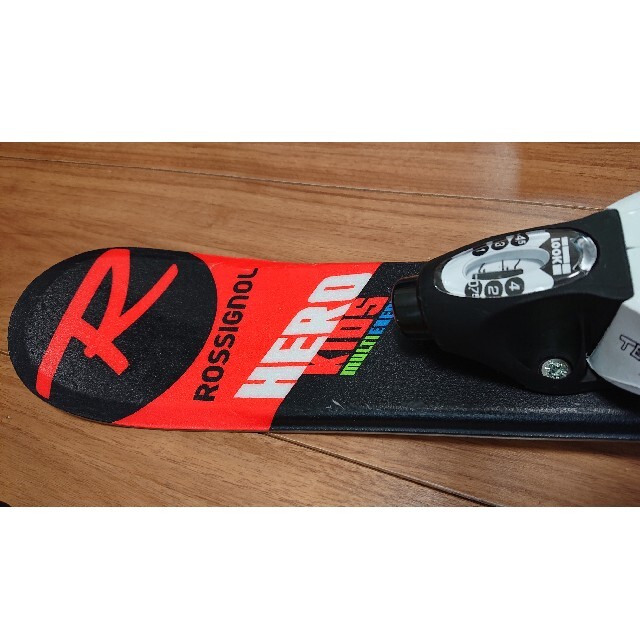 ROSSIGNOL(ロシニョール)のロシニョール　スキーセット　板　70cm　ストック　 70cm　ブーツ　16.5 スポーツ/アウトドアのスキー(板)の商品写真