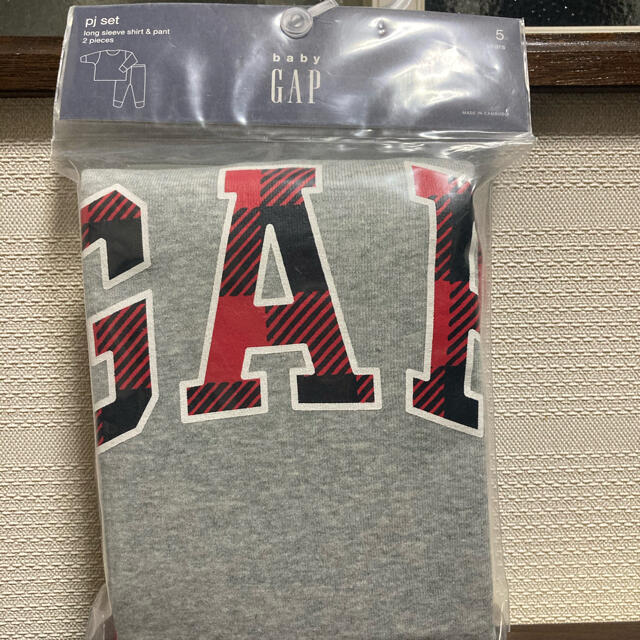 babyGAP(ベビーギャップ)のパジャマ キッズ/ベビー/マタニティのキッズ服男の子用(90cm~)(パジャマ)の商品写真