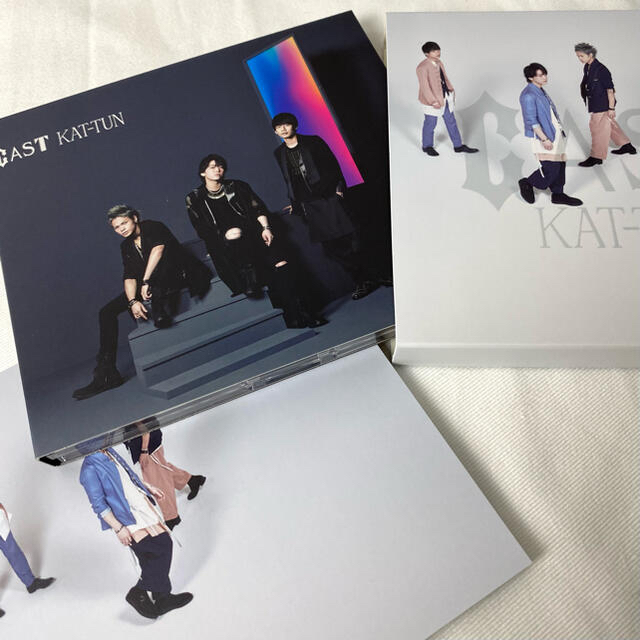 KAT-TUN(カトゥーン)のおまとめ2点 CAST初回限定盤1 IGNITE初回限定盤2特典付き エンタメ/ホビーのCD(ポップス/ロック(邦楽))の商品写真