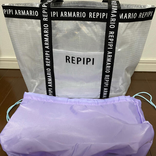 repipi armario(レピピアルマリオ)の新品　レピピ　クリアメッシュバッグ　バック　　レピピアルマリオ　プールバッグ レディースのバッグ(トートバッグ)の商品写真
