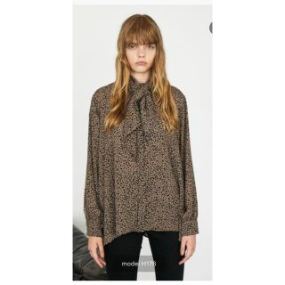 マウジー(moussy)のmoussyレオパード柄ボウタイブラウス(シャツ/ブラウス(長袖/七分))