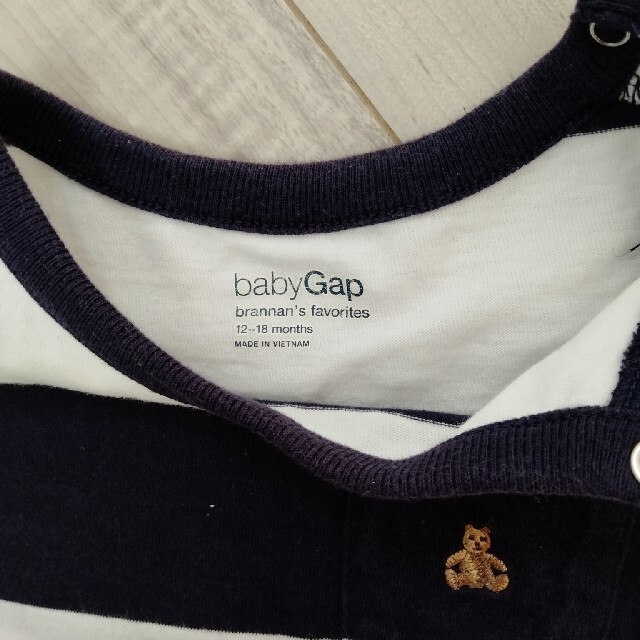 GAP(ギャップ)のGAPロンパース　80　値下げします キッズ/ベビー/マタニティのベビー服(~85cm)(ロンパース)の商品写真
