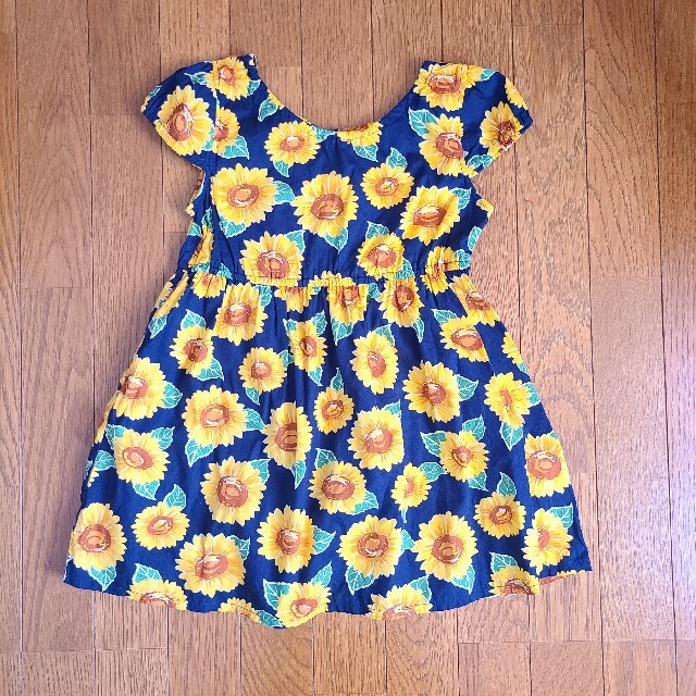 女の子　ワンピース　130㎝ キッズ/ベビー/マタニティのキッズ服女の子用(90cm~)(ワンピース)の商品写真