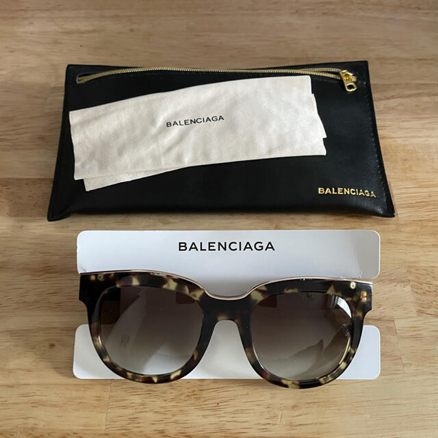 Balenciaga(バレンシアガ)のバレンシアガ　サングラス　正規品 レディースのファッション小物(サングラス/メガネ)の商品写真