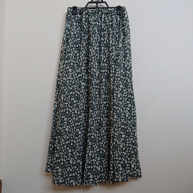 COLZA(コルザ)のusa♪様専用  花柄プリーツロングスカート レディースのスカート(ロングスカート)の商品写真