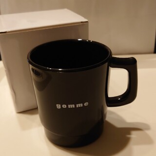 ゴム(gomme)のgomme  プラスチックマグカップ(ブラック)(グラス/カップ)