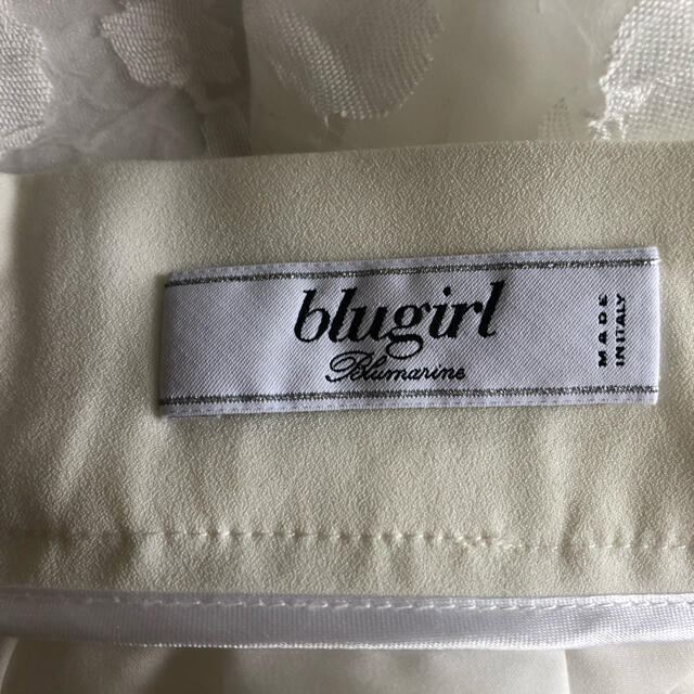 Blugirl　白レーススカート