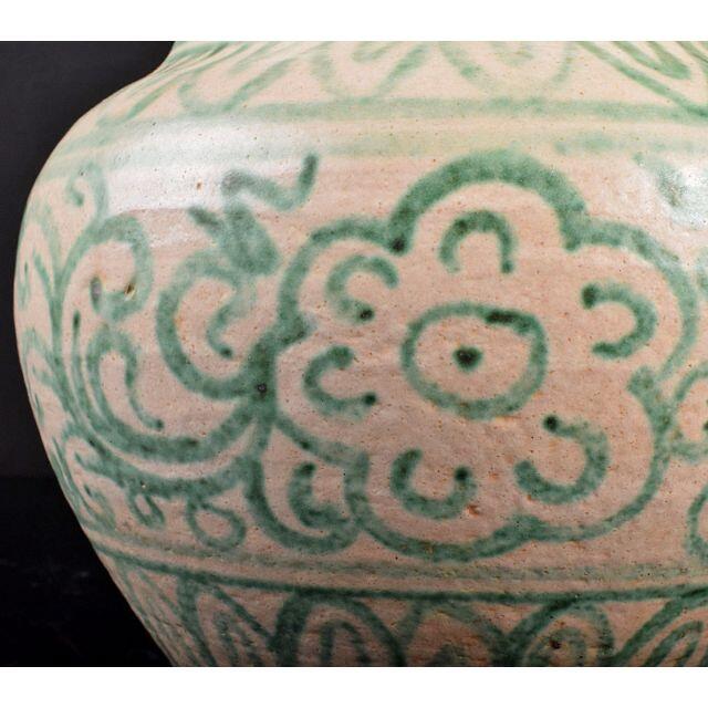 ミャンマー産白釉緑彩大壷