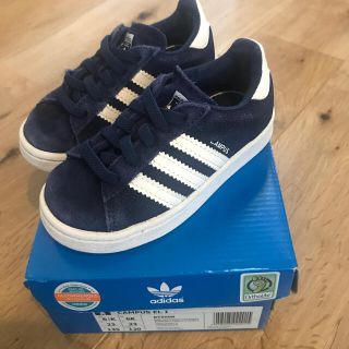 アディダス(adidas)のadidasスニーカー(スニーカー)