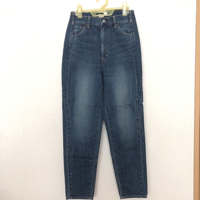 JOHNBULL(ジョンブル)の未使用 ジョンブル 日本製 サイドパッチジーンズ Sサイズ テーパード デニム レディースのパンツ(デニム/ジーンズ)の商品写真
