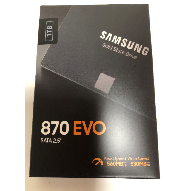 SAMSUNG(サムスン)のMZ-77E1T0B/IT SSD 1TB SAMSUNG 870 EVO スマホ/家電/カメラのPC/タブレット(PCパーツ)の商品写真