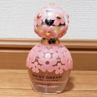 マークジェイコブス(MARC JACOBS)の『MARC JACOBS』DAISY DREAM BLUSH⭐50ml⭐残45m(香水(女性用))