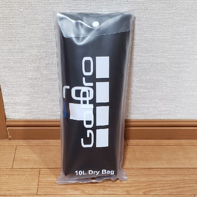 GoPro(ゴープロ)の『GoPro』10L Dry bag⭐ゴープロ⭐ドライバック⭐未使用 メンズのバッグ(バッグパック/リュック)の商品写真