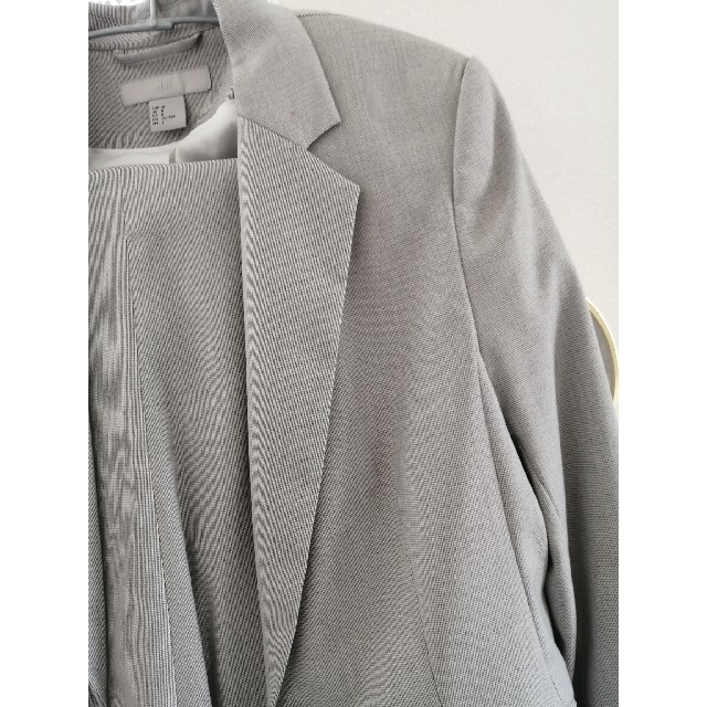 H&M(エイチアンドエム)のサイズ38 スーツ上下セット レディースのフォーマル/ドレス(スーツ)の商品写真