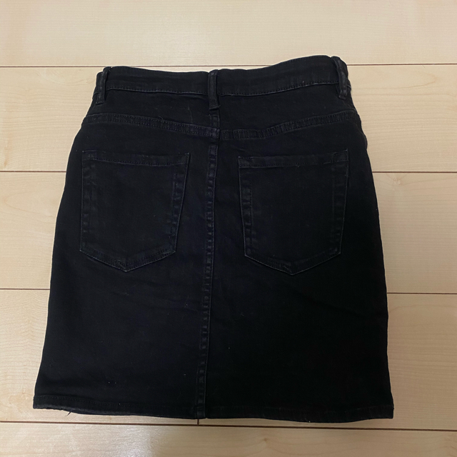 ZARA(ザラ)のZARA デニム　タイトスカート　ミニ　ブラック レディースのスカート(ミニスカート)の商品写真