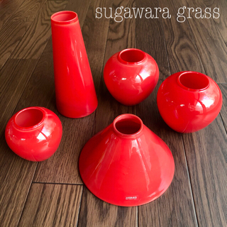 [日本の手工芸品] 赤い ハンドメイドガラス花瓶セット5個〜フラワーベース ♥️(花瓶)