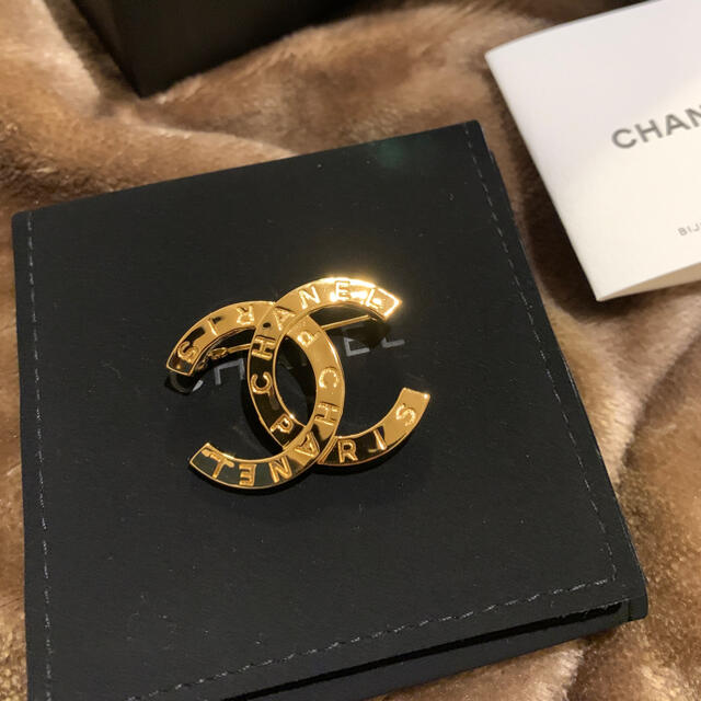 【美品&正規品】CHANEL ブローチ　☆