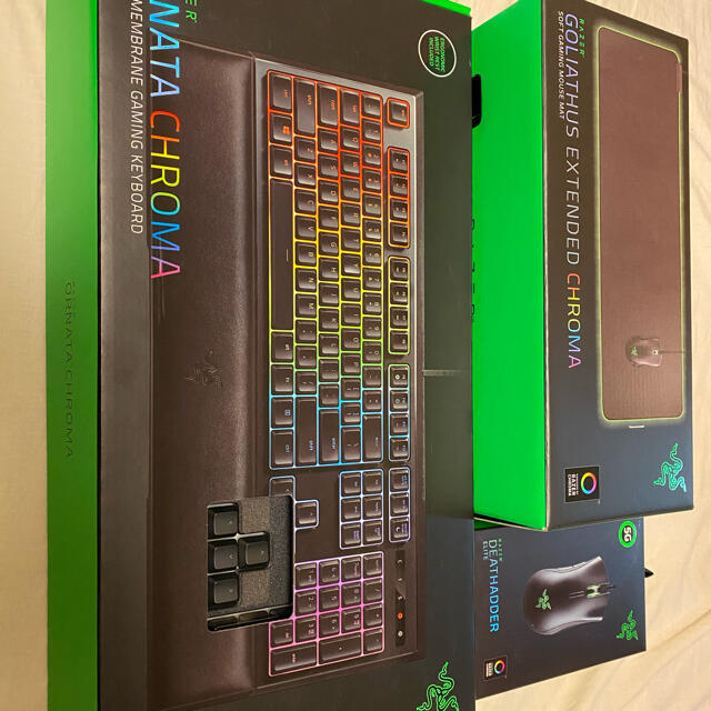 RAZER ゲーミング　マウス　メカメンブレン キーボードオマケ特大マウスマット