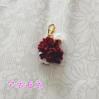 キーホルダー☆ハンドメイド☆アーティフィシャルフラワー(キーホルダー/ストラップ)