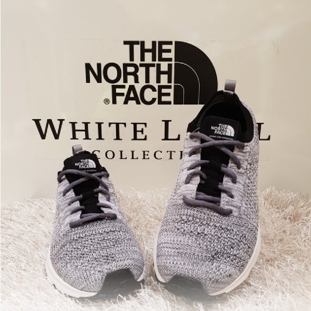 THE NORTH FACE　ノースフェイス　新品　スニーカ　シューズ　26.5