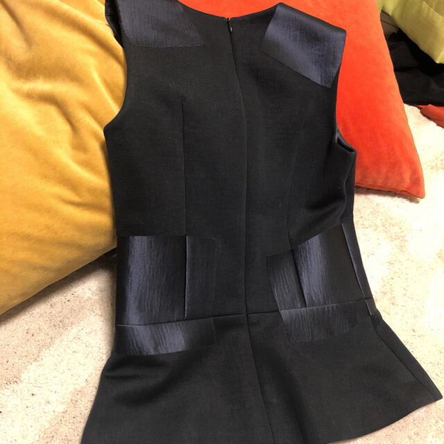 Victoria Beckham(ヴィクトリアベッカム)の美品　ヴィクトリアベッカム　素敵　トップス レディースのトップス(カットソー(半袖/袖なし))の商品写真