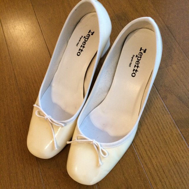 repetto(レペット)のスクエアトウパンプス(サイズ:39.5) レディースの靴/シューズ(ハイヒール/パンプス)の商品写真