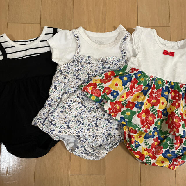 西松屋(ニシマツヤ)の夏服　半袖ワンピース＋ブルマ　セットアップ　70 キッズ/ベビー/マタニティのベビー服(~85cm)(ワンピース)の商品写真