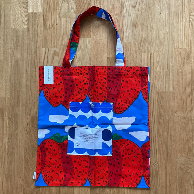 marimekko(マリメッコ)の【お茶様専用】マリメッコ marimekko/ 創業60周年記念コットンバッグ レディースのバッグ(トートバッグ)の商品写真