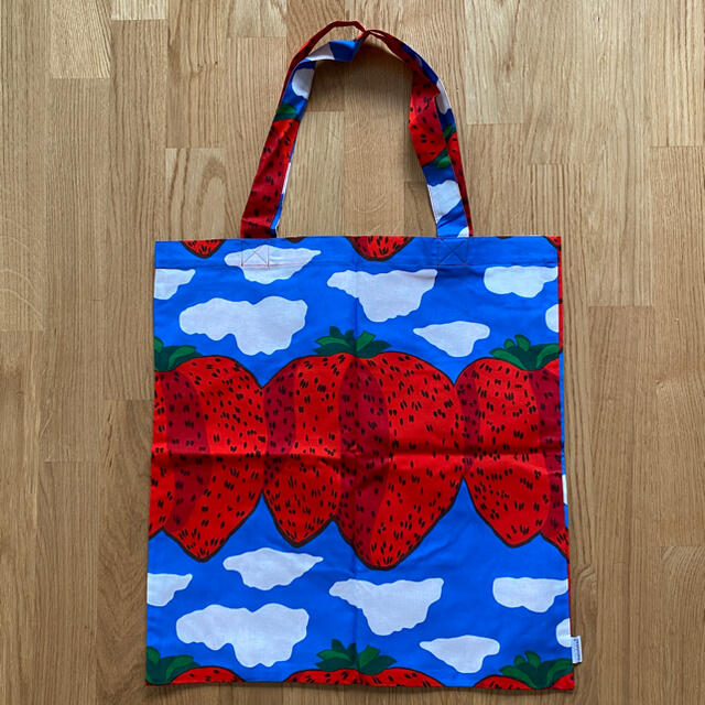 marimekko(マリメッコ)の【お茶様専用】マリメッコ marimekko/ 創業60周年記念コットンバッグ レディースのバッグ(トートバッグ)の商品写真